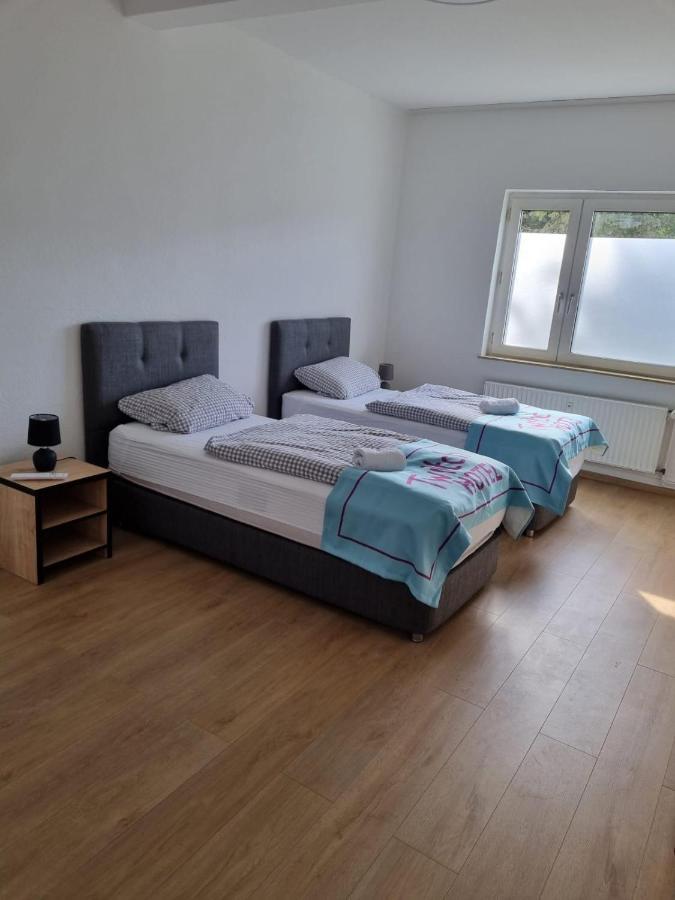 Apartment Twitch